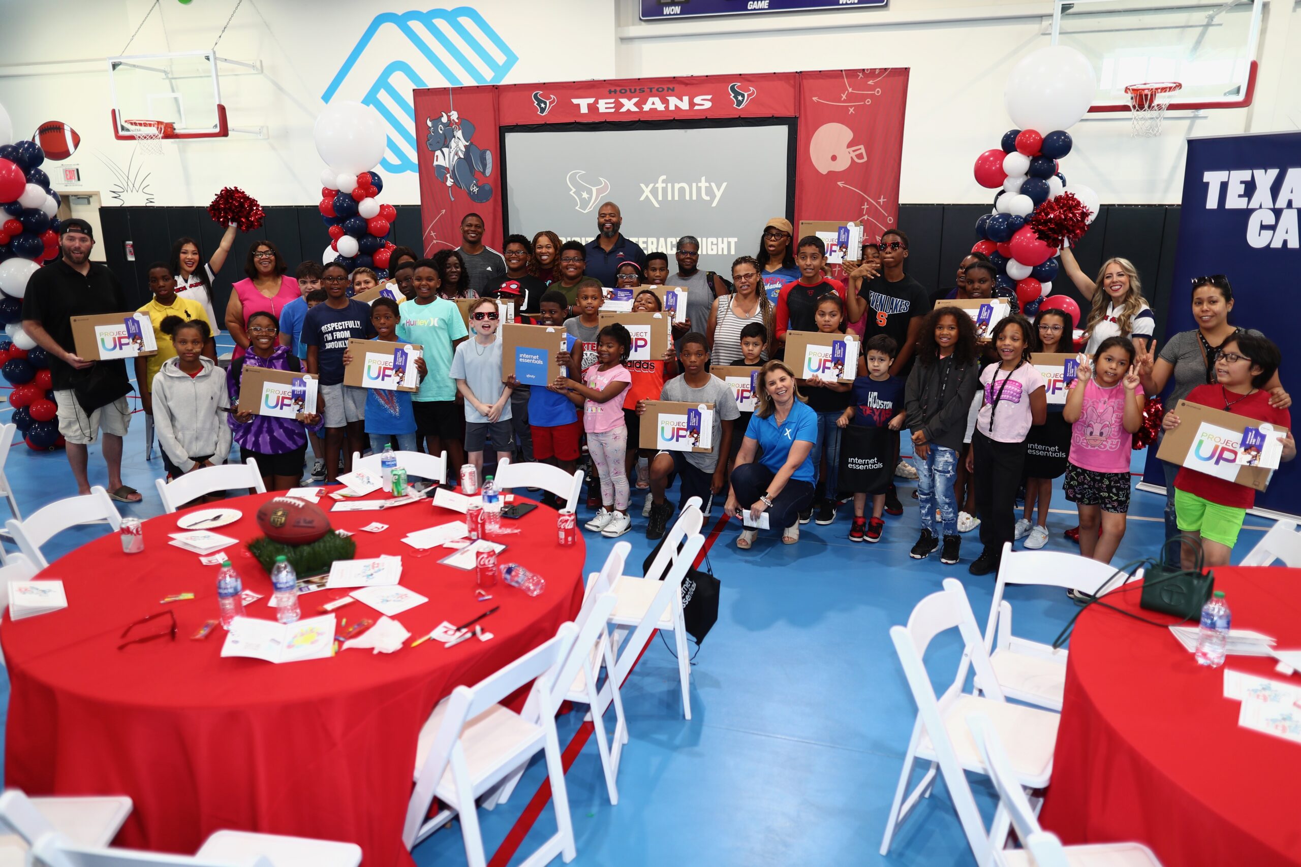 Attendees posing for a group picture at Digital Literacy Night event.