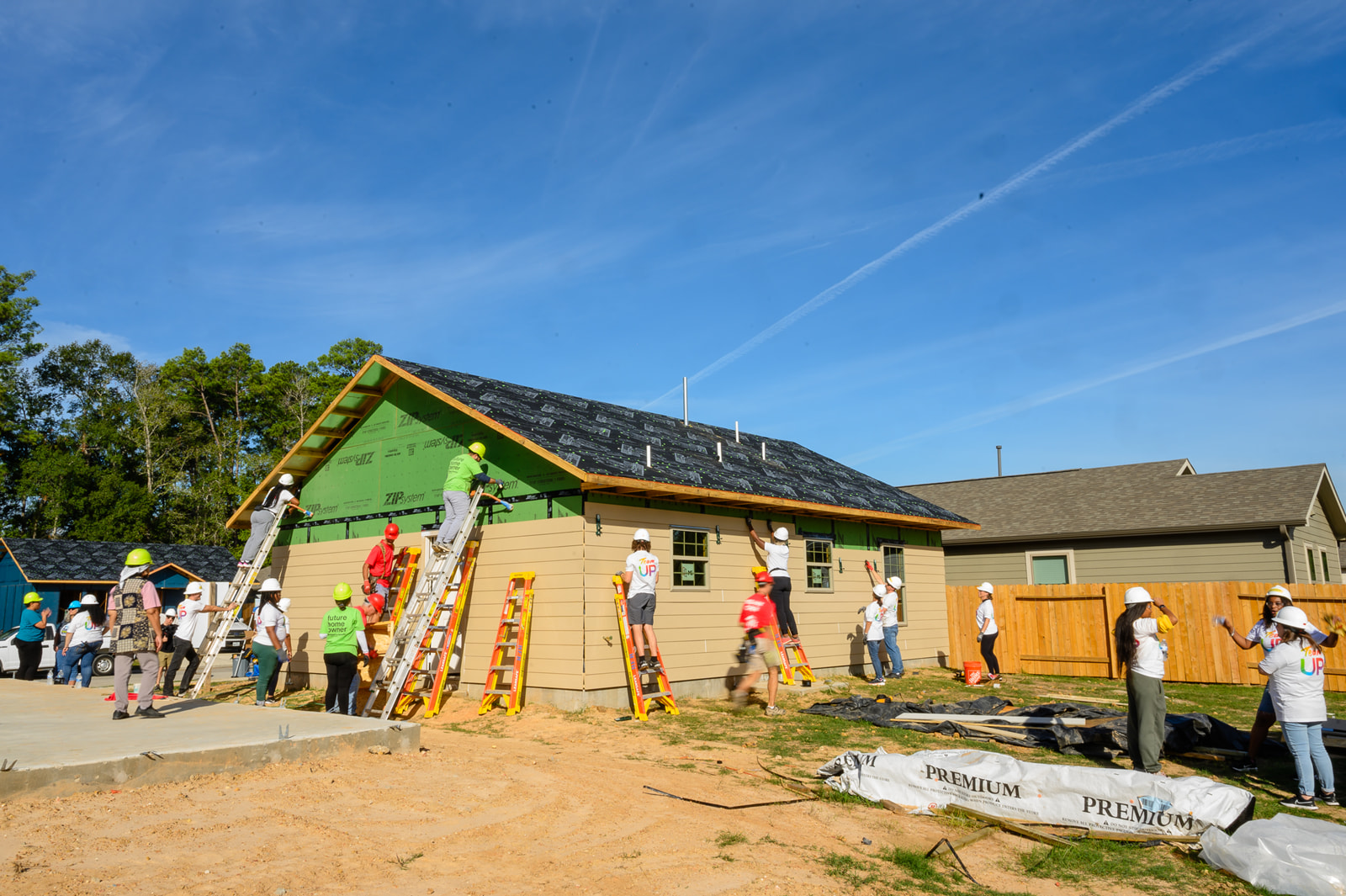 Comcast employees build home for Conroe family