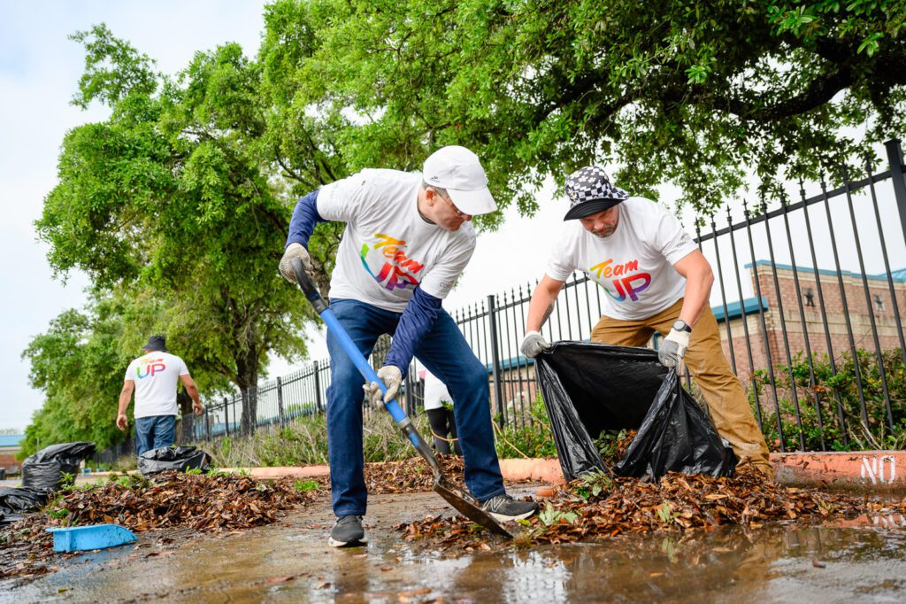 Team UP volunteer 